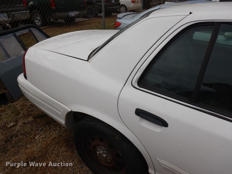 image for item GJ9118 2010 Ford Crown Victoria Police Interceptor
