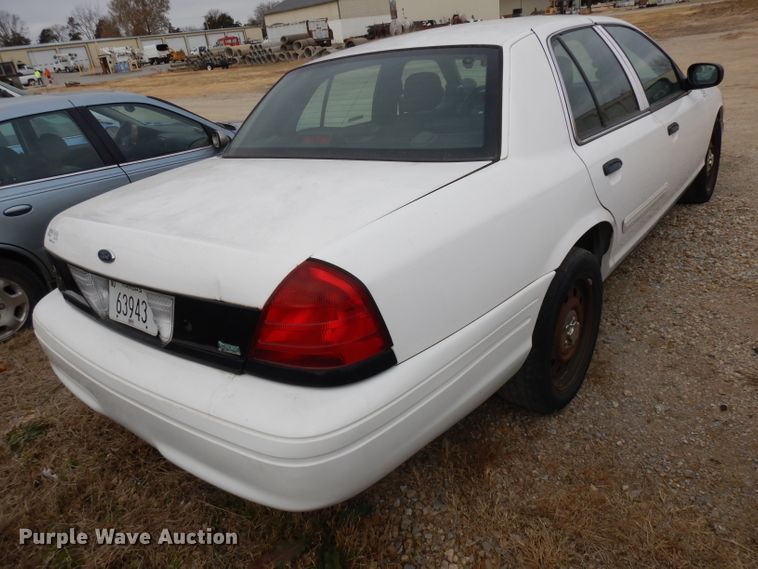 image for item GJ9118 2010 Ford Crown Victoria Police Interceptor