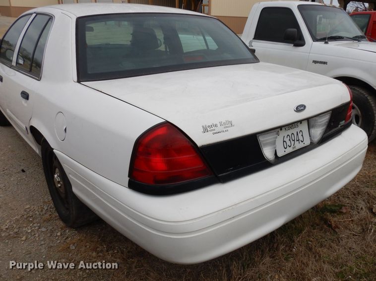 image for item GJ9118 2010 Ford Crown Victoria Police Interceptor