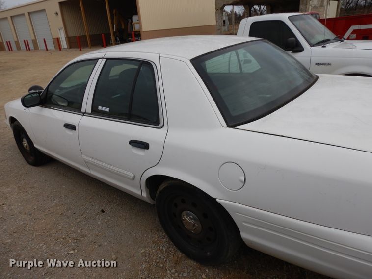 image for item GJ9118 2010 Ford Crown Victoria Police Interceptor