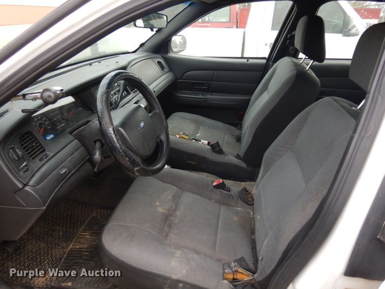 image for item GJ9118 2010 Ford Crown Victoria Police Interceptor