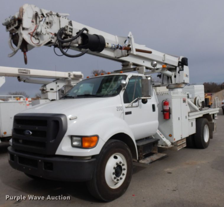 image for item GJ9119 2006 Ford F750 digger derrick truck