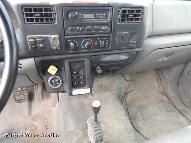 image for item GJ9119 2006 Ford F750 digger derrick truck