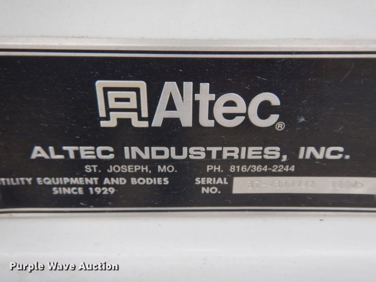 image for item GJ9119 2006 Ford F750 digger derrick truck