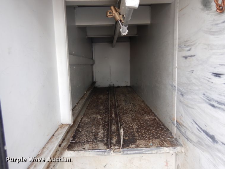 image for item GJ9119 2006 Ford F750 digger derrick truck