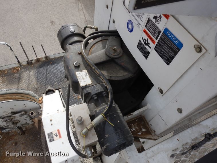 image for item GJ9119 2006 Ford F750 digger derrick truck