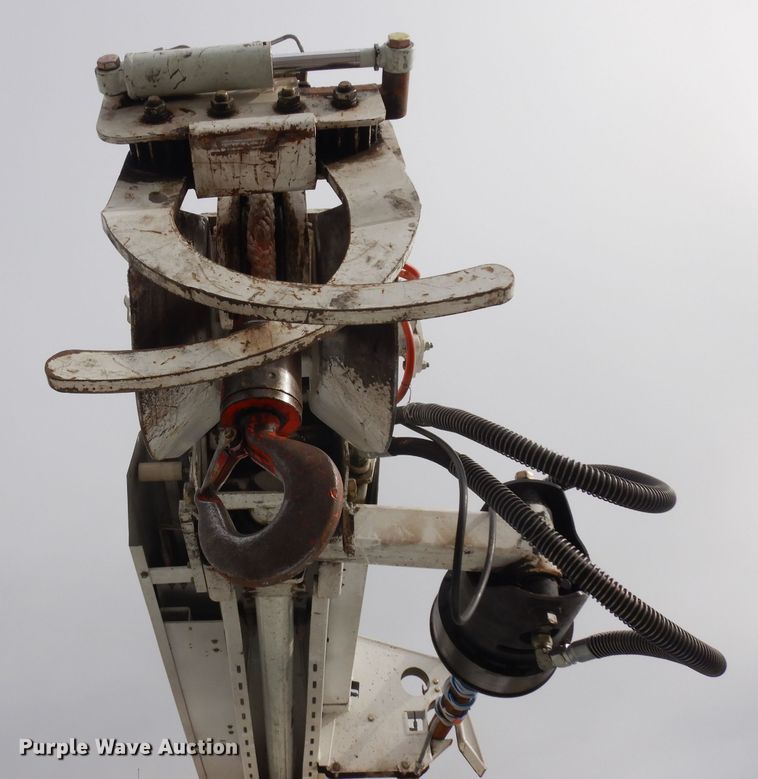 image for item GJ9119 2006 Ford F750 digger derrick truck