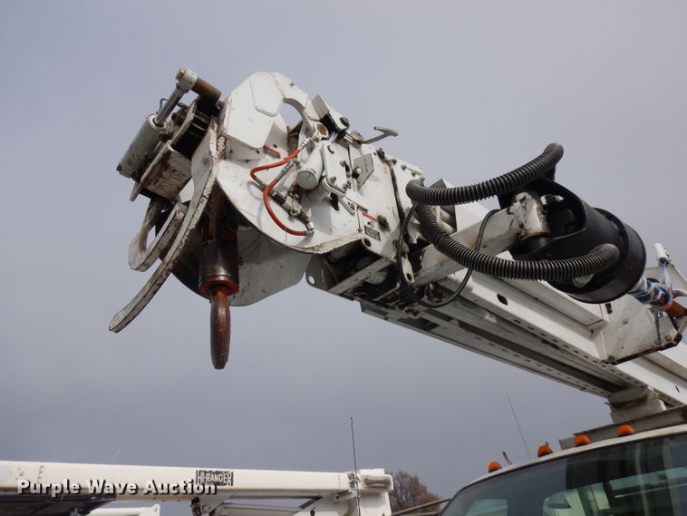 image for item GJ9119 2006 Ford F750 digger derrick truck