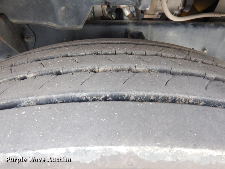 image for item GJ9119 2006 Ford F750 digger derrick truck