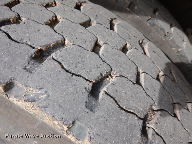 image for item GJ9119 2006 Ford F750 digger derrick truck