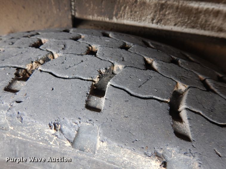 image for item GJ9119 2006 Ford F750 digger derrick truck