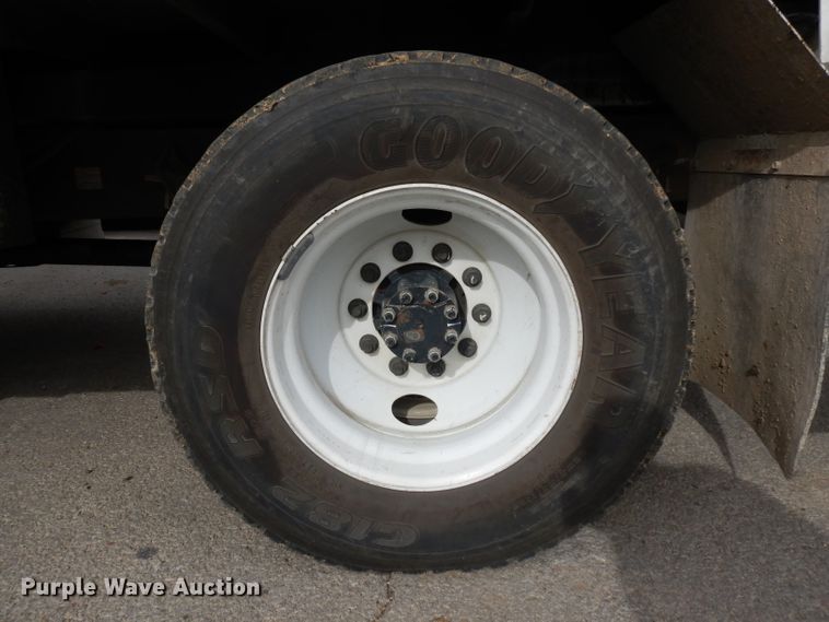 image for item GJ9119 2006 Ford F750 digger derrick truck