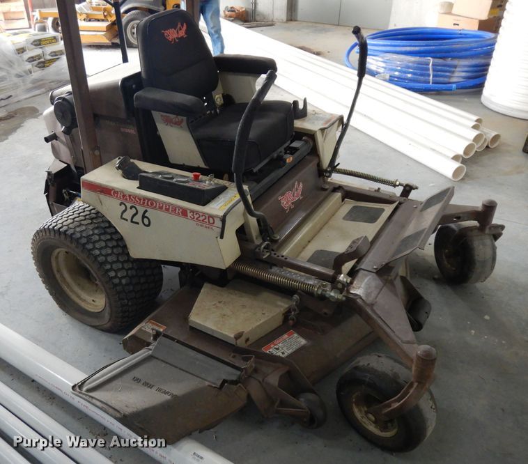 image for item GJ9121 Grasshopper 322D ZTR lawn mower