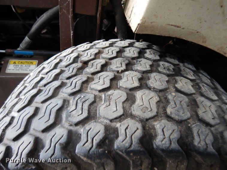 image for item GJ9121 Grasshopper 322D ZTR lawn mower