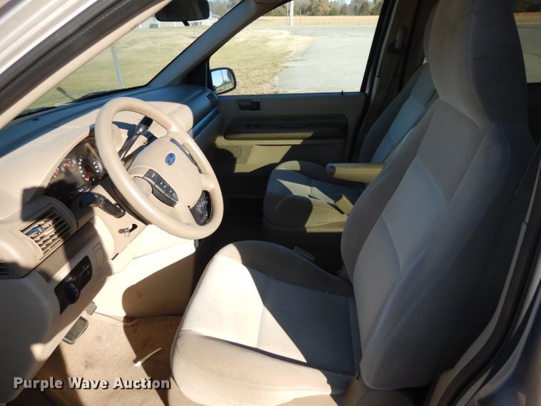 image for item GJ9135 2004 Ford Freestar van