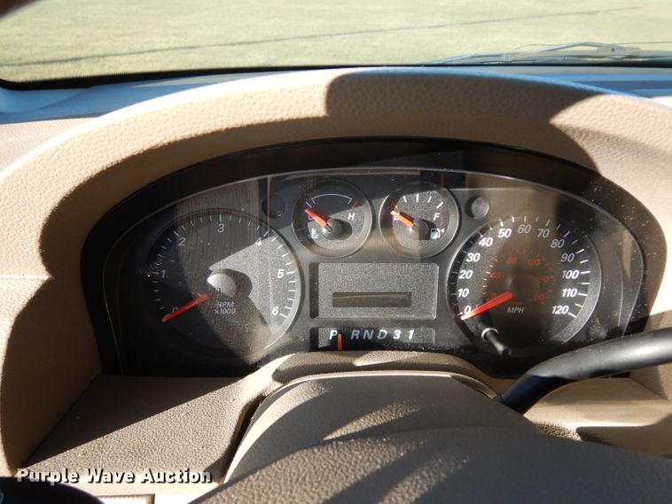 image for item GJ9135 2004 Ford Freestar van