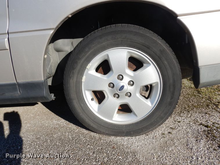 image for item GJ9135 2004 Ford Freestar van