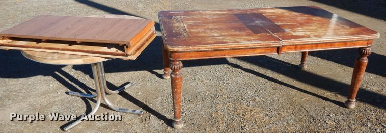 image for item GJ9137 (2) tables