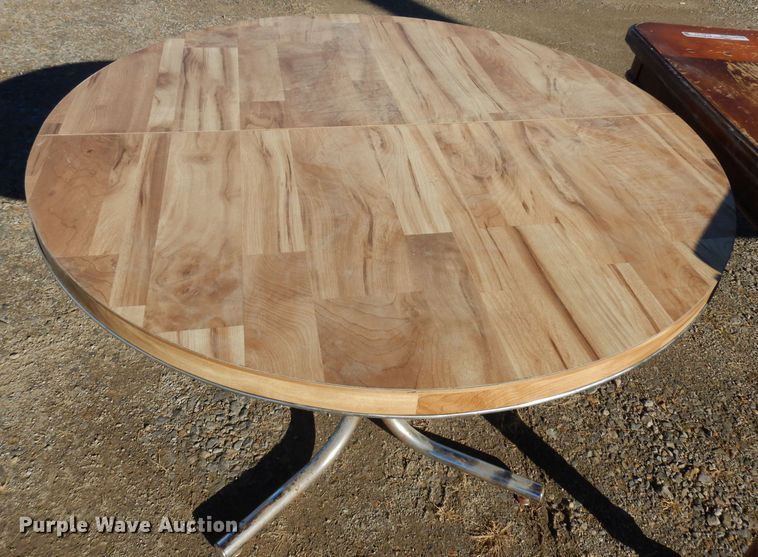 image for item GJ9137 (2) tables