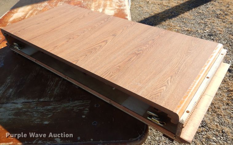 image for item GJ9137 (2) tables