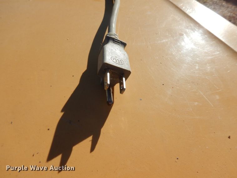 image for item GJ9138 Mini refrigerator