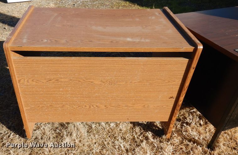 image for item GJ9139 (3) desks