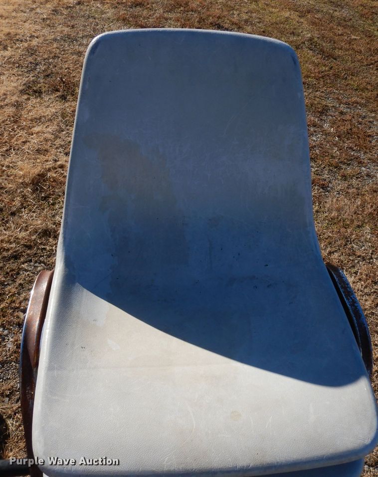 image for item GJ9141 (16) chairs