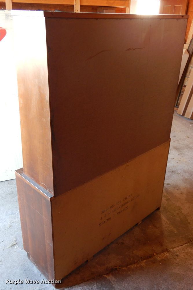 image for item GJ9143 Book cabinet