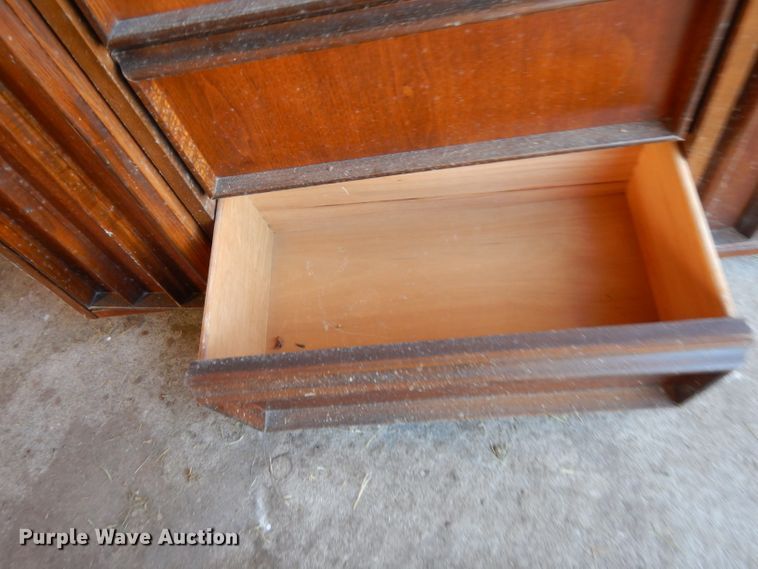 image for item GJ9143 Book cabinet