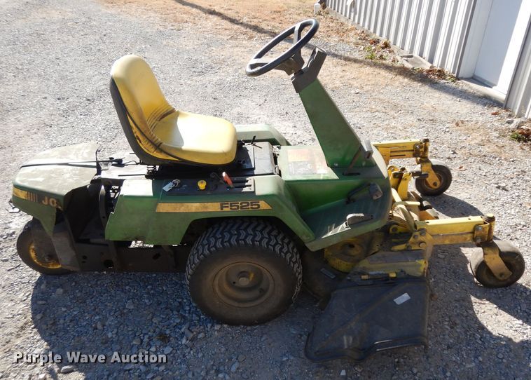 image for item GJ9145 John Deere F525 ZTR lawn mower