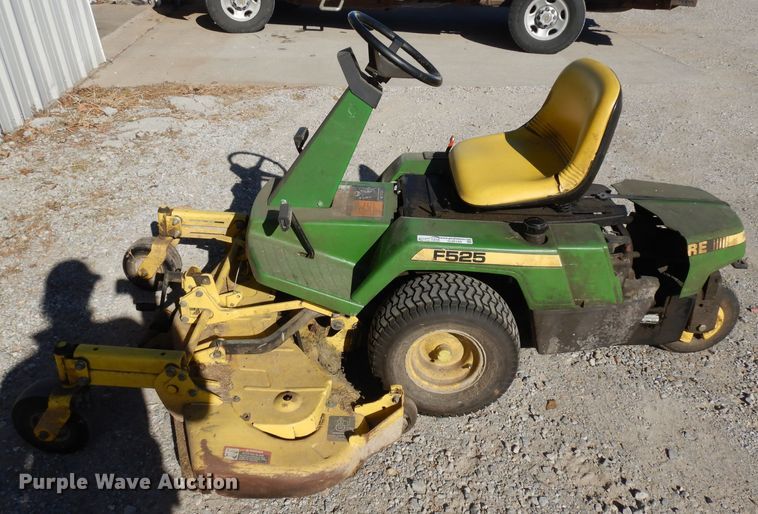 image for item GJ9145 John Deere F525 ZTR lawn mower