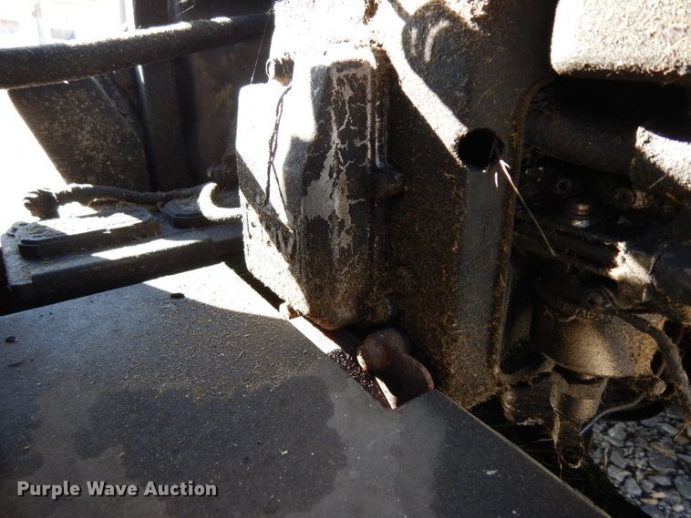 image for item GJ9145 John Deere F525 ZTR lawn mower