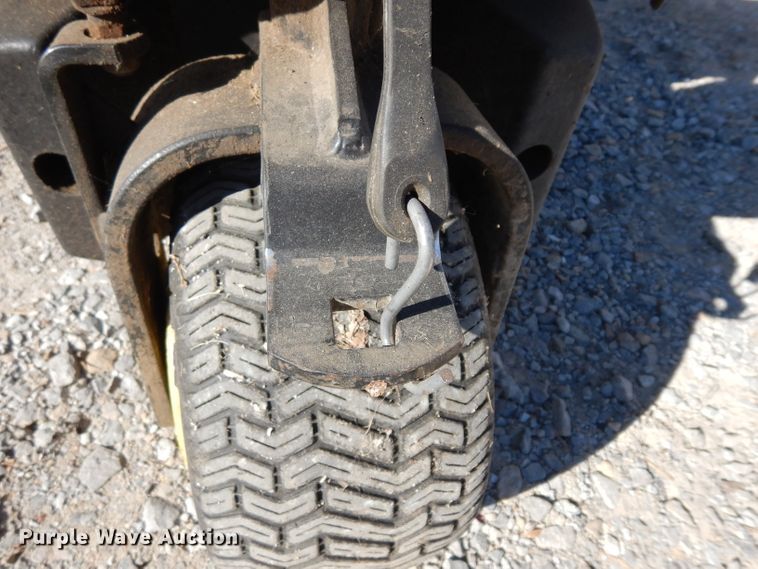 image for item GJ9145 John Deere F525 ZTR lawn mower