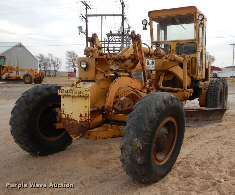 image for item GJ9153 1972 Galion T500 rigid frame motor grader