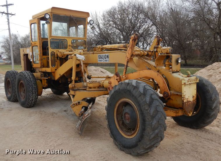 image for item GJ9153 1972 Galion T500 rigid frame motor grader