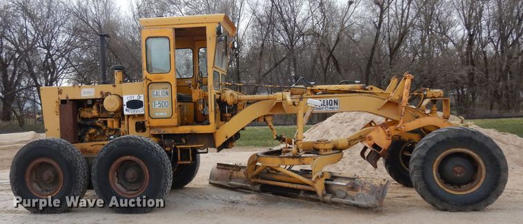 image for item GJ9153 1972 Galion T500 rigid frame motor grader