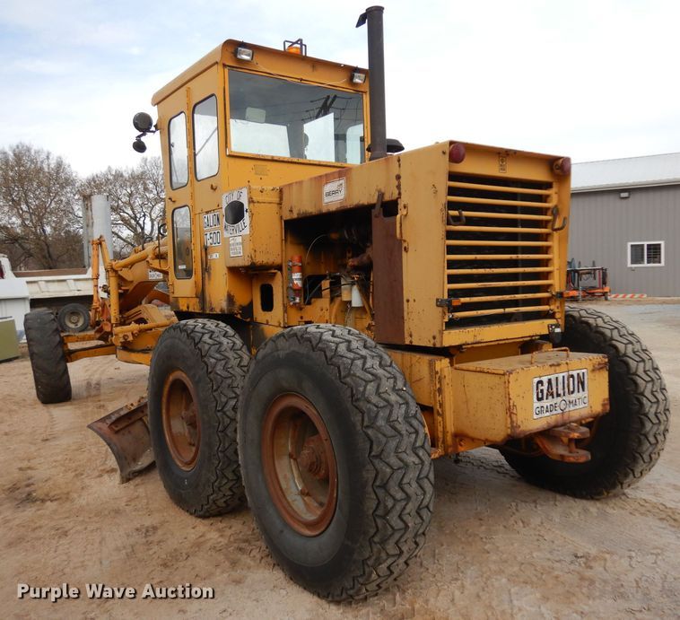 image for item GJ9153 1972 Galion T500 rigid frame motor grader