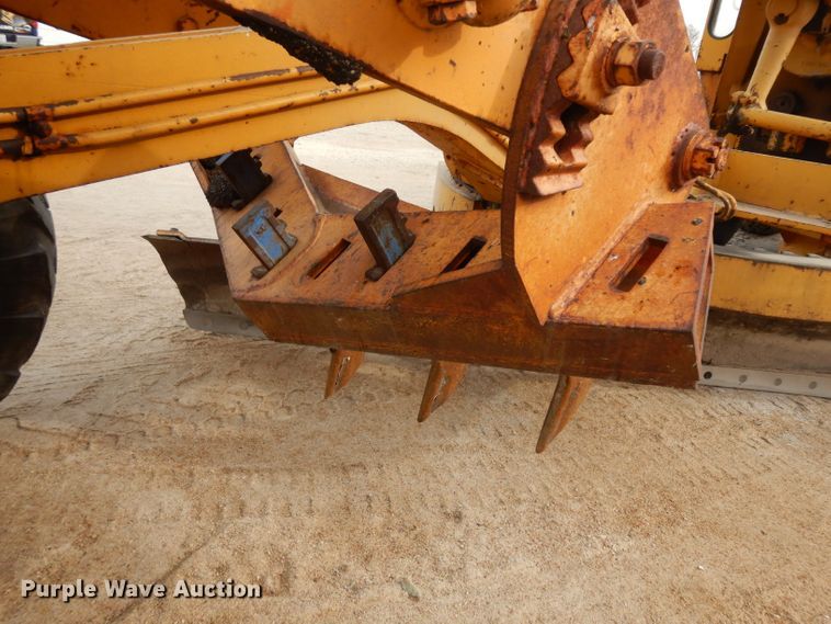 image for item GJ9153 1972 Galion T500 rigid frame motor grader