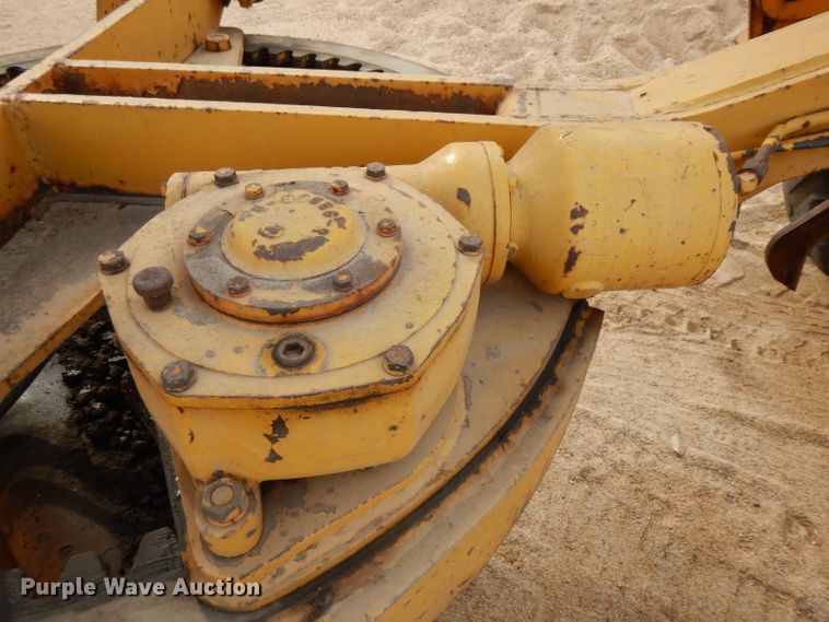 image for item GJ9153 1972 Galion T500 rigid frame motor grader