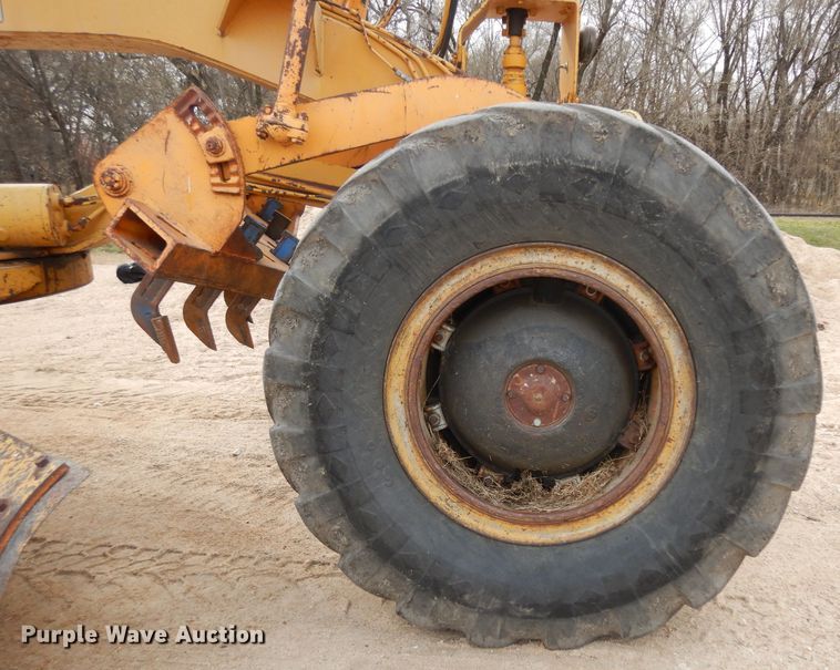 image for item GJ9153 1972 Galion T500 rigid frame motor grader