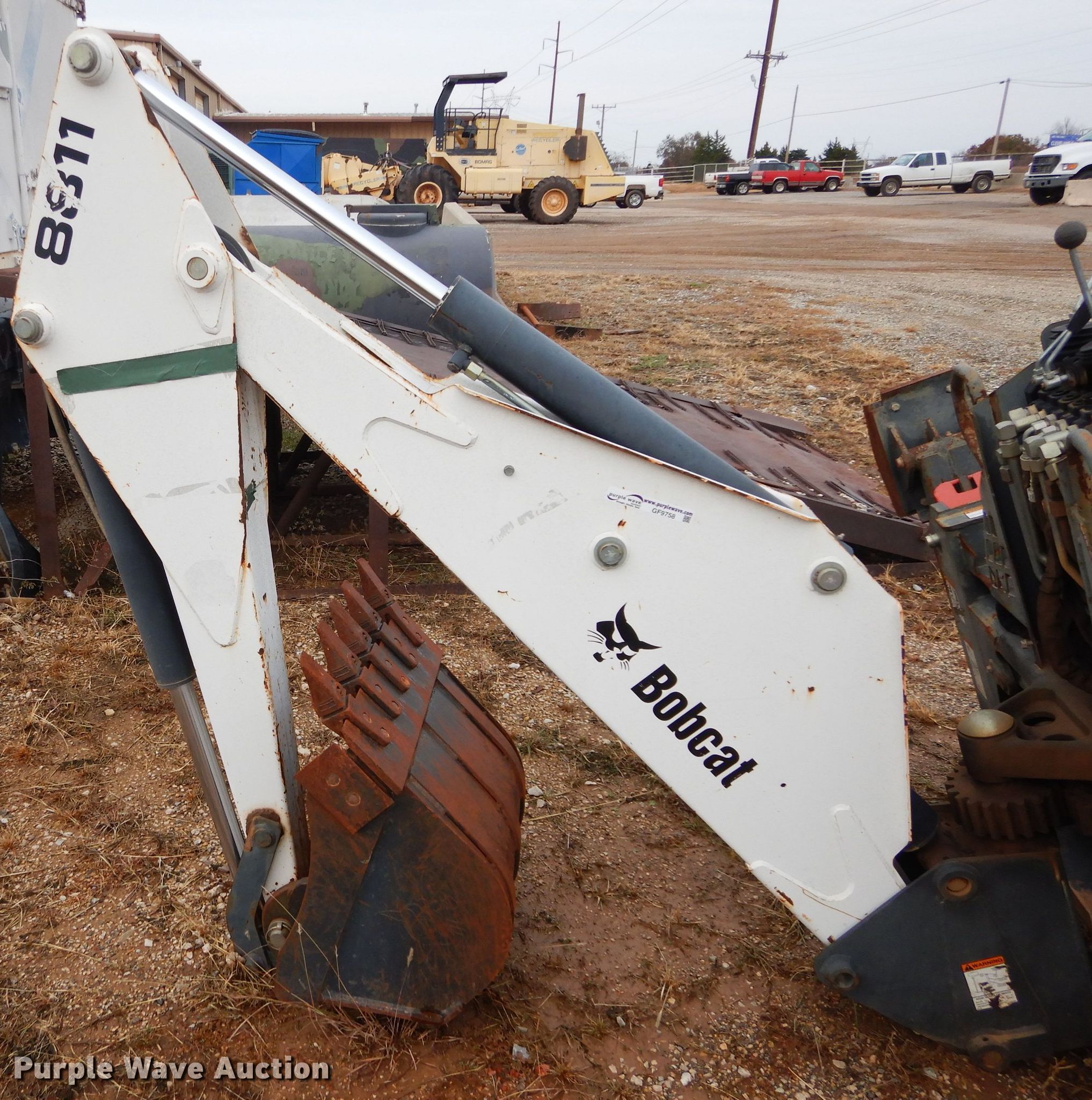 Bobcat 8811 skid steer backhoe attachment in Oklahoma City, OK Item