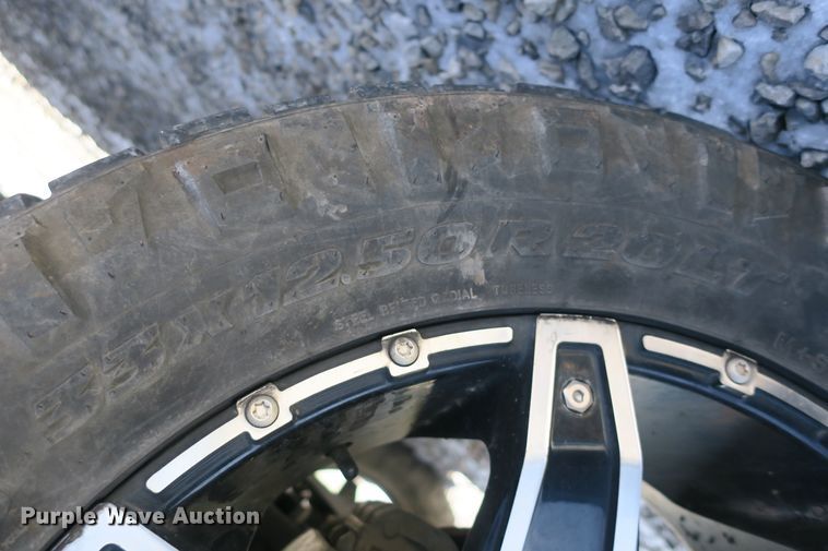 image for item DB10105 2007 Chevrolet Silverado 2500HD Crew Cab pickup truck