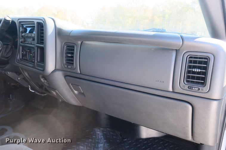 image for item DB10105 2007 Chevrolet Silverado 2500HD Crew Cab pickup truck