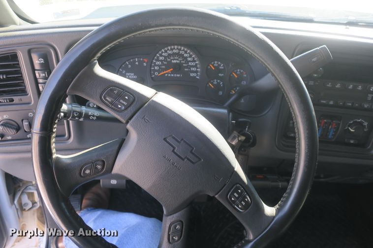 image for item DB10105 2007 Chevrolet Silverado 2500HD Crew Cab pickup truck