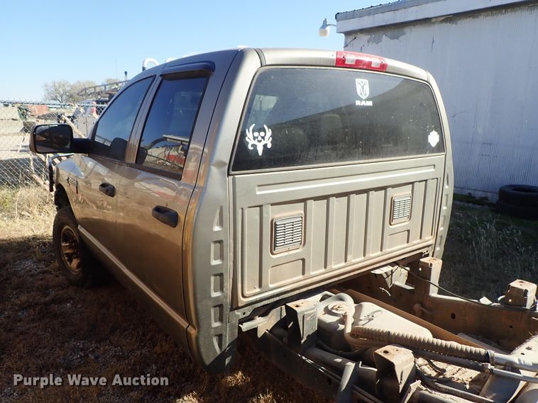 image for item DB7562 2008 Dodge Ram 2500 Quad Cab pickup truck cab and chassis