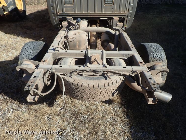 image for item DB7562 2008 Dodge Ram 2500 Quad Cab pickup truck cab and chassis