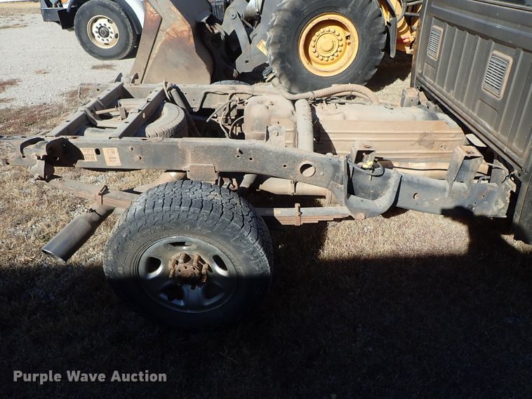 image for item DB7562 2008 Dodge Ram 2500 Quad Cab pickup truck cab and chassis