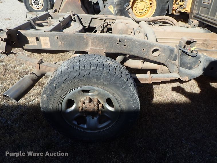 image for item DB7562 2008 Dodge Ram 2500 Quad Cab pickup truck cab and chassis