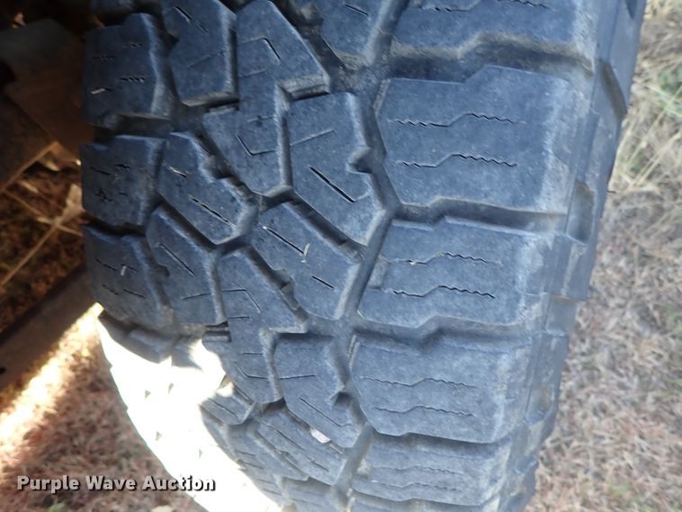 image for item DB7562 2008 Dodge Ram 2500 Quad Cab pickup truck cab and chassis