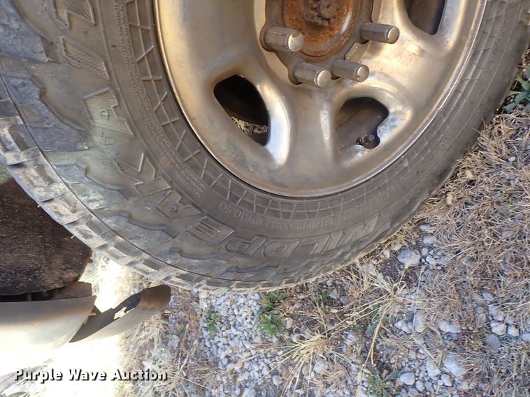 image for item DB7562 2008 Dodge Ram 2500 Quad Cab pickup truck cab and chassis